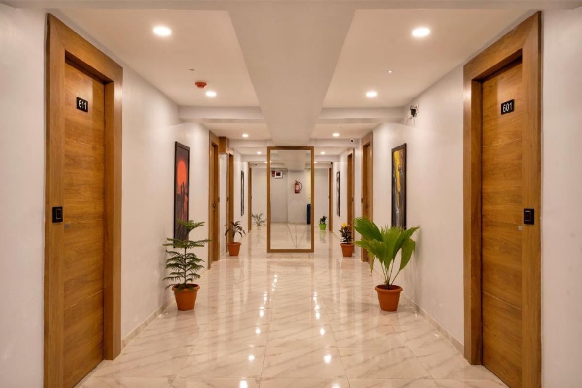 Hotel Royal 24 Ахмедабад Экстерьер фото